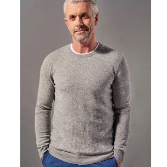 Saks 5th Ave Men’s Cashmere Sweater. - Picture 1 of 5